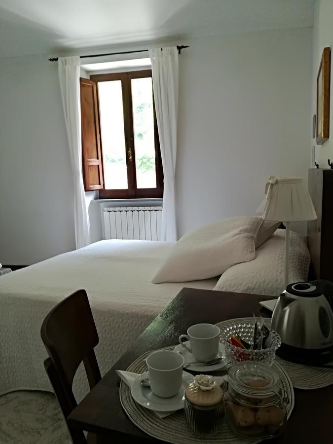 Civico 10 Hotel Губио Екстериор снимка